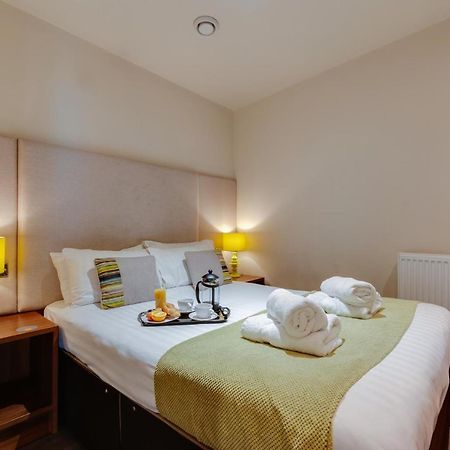 Base Serviced Apartments - City Road Честър Екстериор снимка