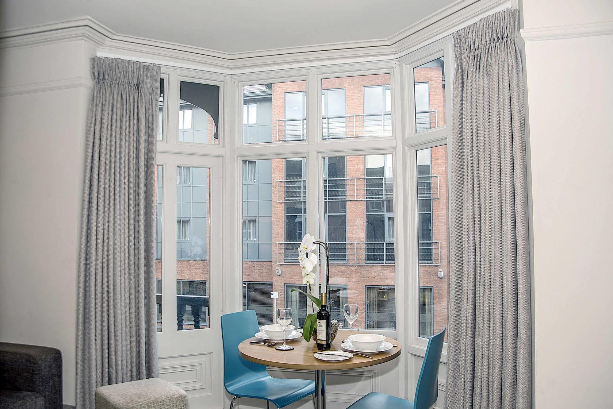 Base Serviced Apartments - City Road Честър Екстериор снимка
