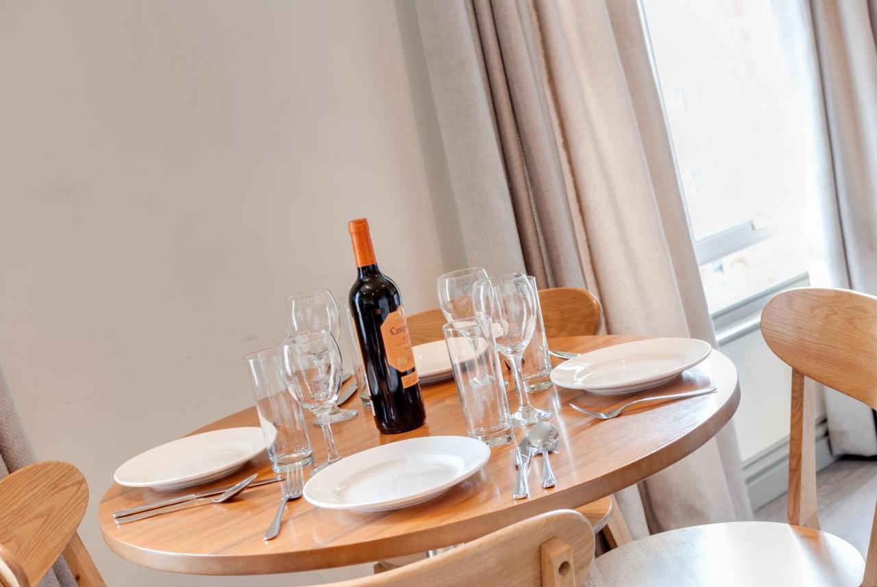 Base Serviced Apartments - City Road Честър Екстериор снимка