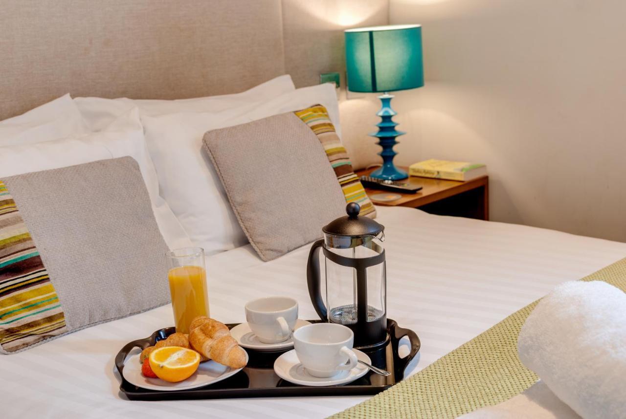 Base Serviced Apartments - City Road Честър Екстериор снимка